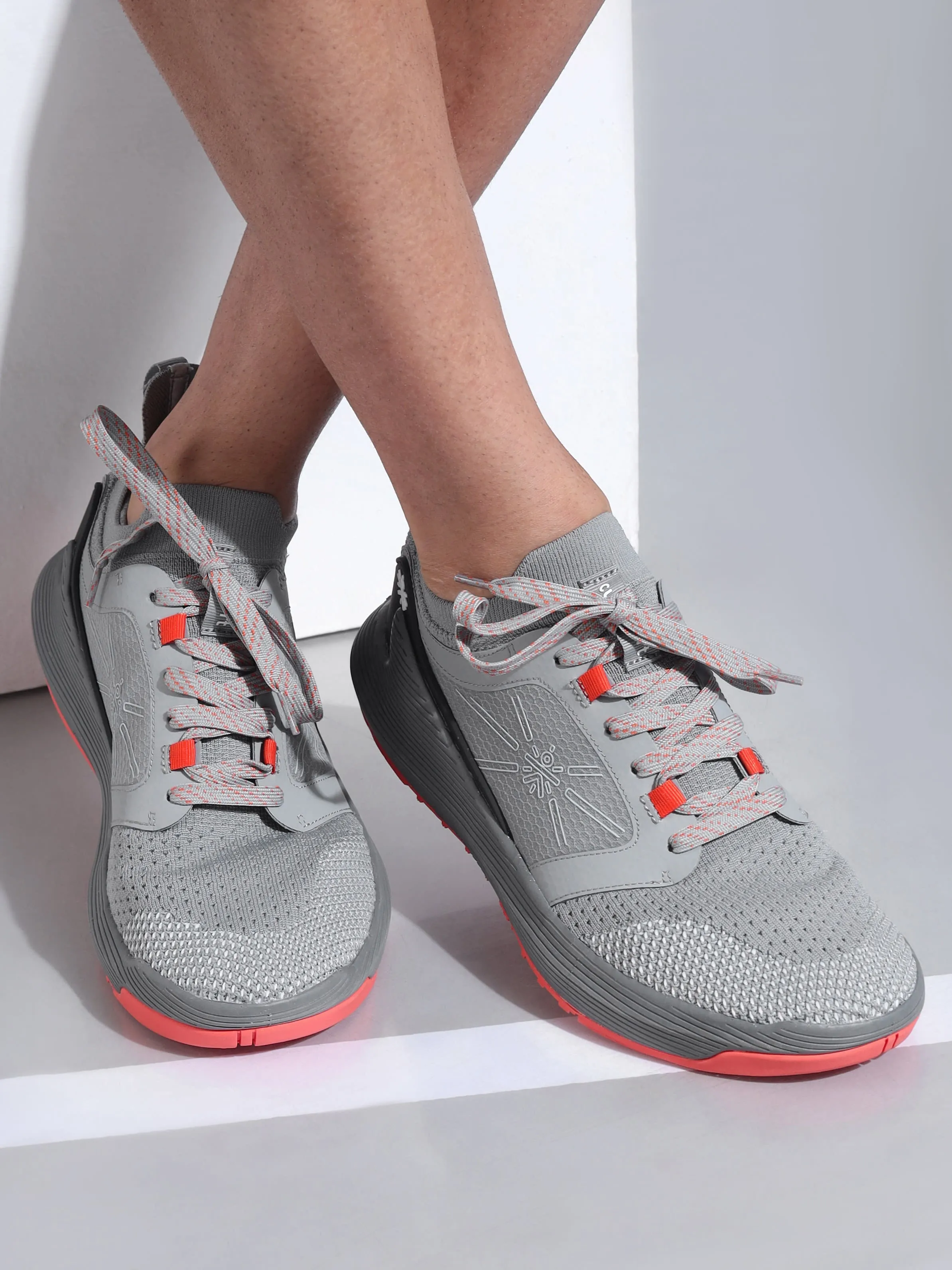 Crosstrain Men Training Shoes - Grey/ Orange