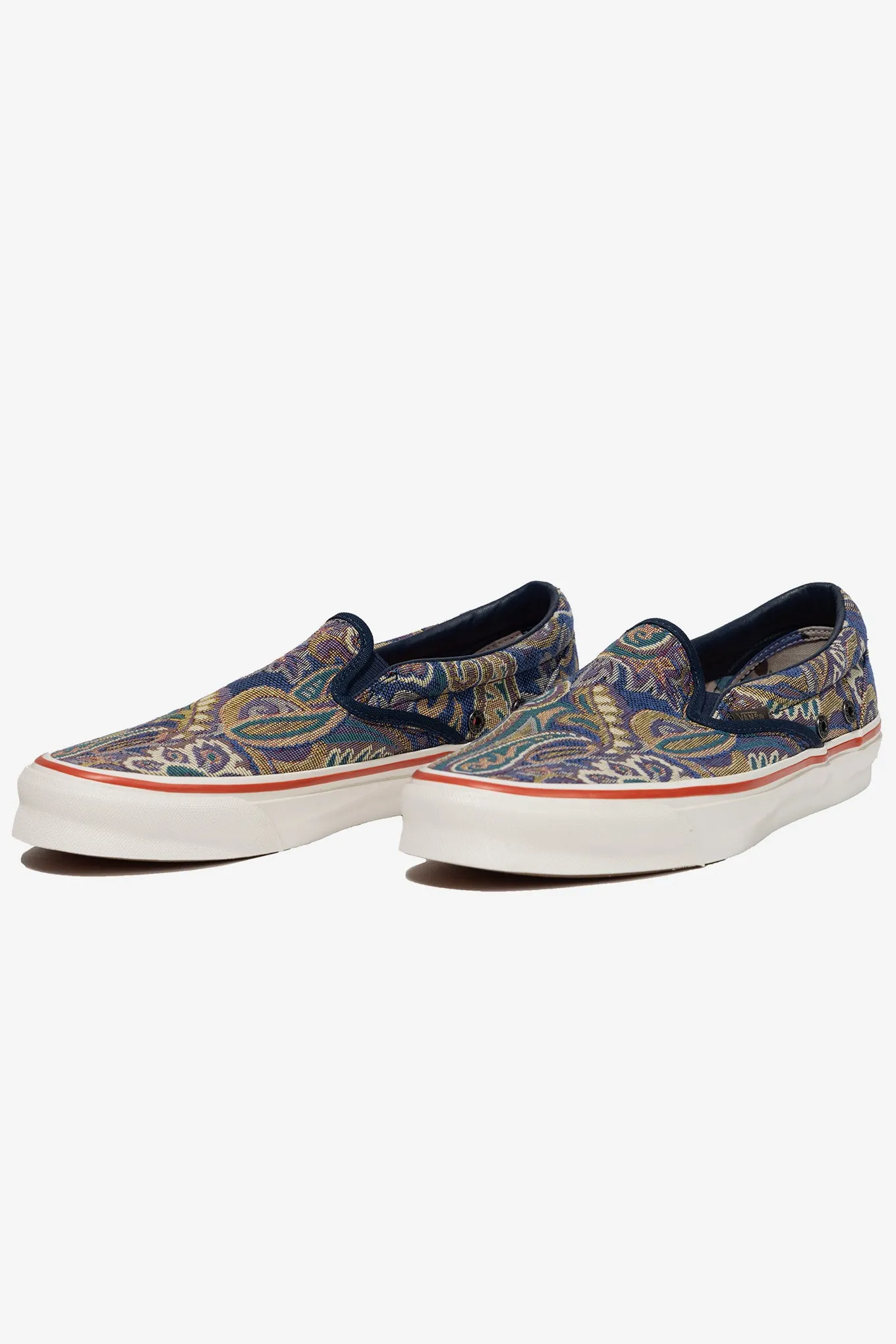 X NIGEL CABOURN UA OG Classic Slip-On LX