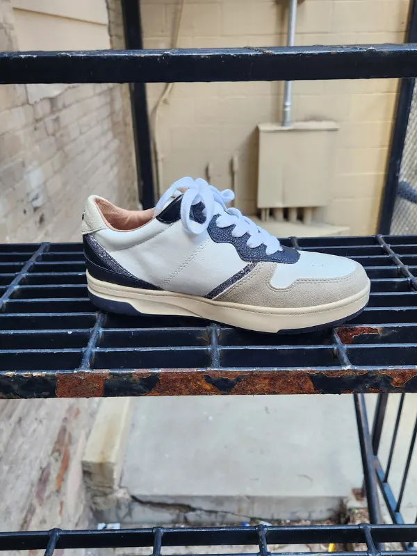 Yellow Box Niko Black Low Top Court Sneakers