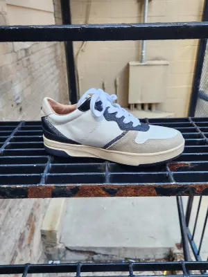 Yellow Box Niko Black Low Top Court Sneakers